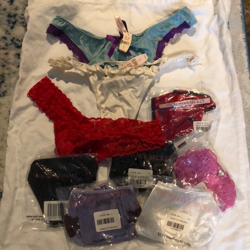 9 vintage VS thongs